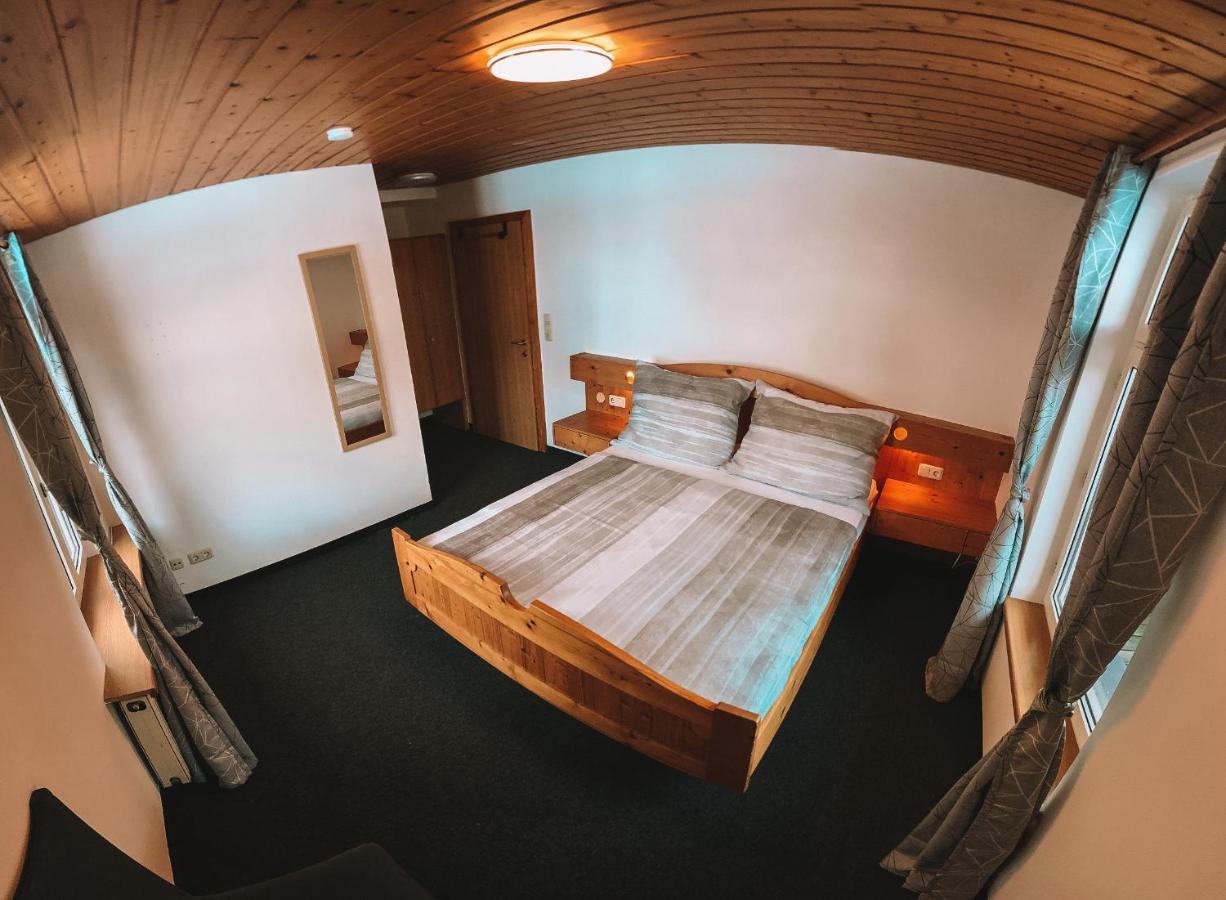 Green Naturel Motel Шрунс Екстер'єр фото