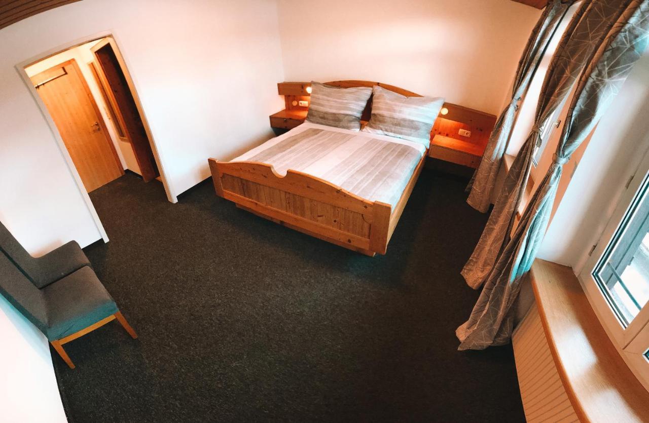 Green Naturel Motel Шрунс Екстер'єр фото